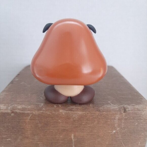 Jakks Super Mario World of Nintendo Bowser and Goomba Figures - Picture 10 of 11